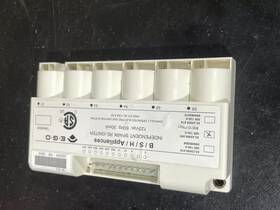 83.22000.018 Azparts 900082908 Bosch 8322000000-15068-10292422 Range Oven Spark Module Control Az62770 Wm1877