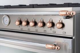 Bertazzoni 059304888519 Dshertkhpc - Kit Includes 12 Knobs And 8 Handle Finials