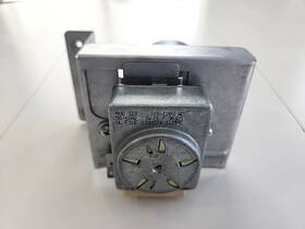 00490365 Bosch Oem Oven Door Lock Motor 490365