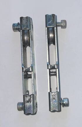 De81-08447a Dacor Oem Oven Door Roller Hinge Receiver Set Of 2 - 82851 -tested
