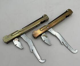 De81-10161a Dacor Oven Door Hinge Set Pair