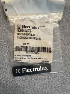5304467808 Electrolux Oem Part Number Black Nameplate / Badge For Appliance