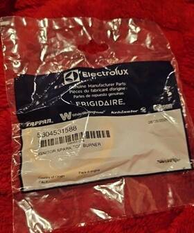 5304531588 Electrolux Genuine Oem Frigidaire Range Top Burner Spark Igniter -b90