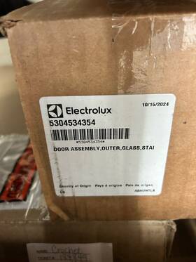 5304534354 Electrolux Outer Glass Door Assembly