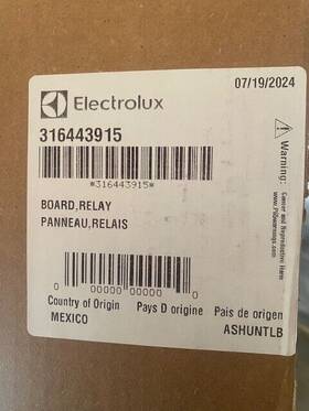 316443915 Frigidaire Genuine Electrolux / Range Relay Control Board
