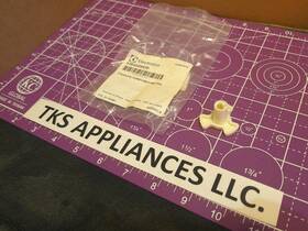 5304509439 Frigidaire - Genuine Oem Electrolux Microwave Turntable Coupler