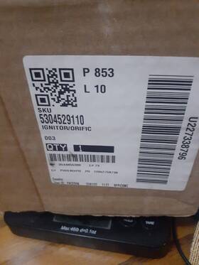 5304529110 Frigidaire Oem Range Ignitor/orifice Ass