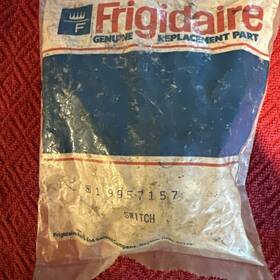 995-7157 Frigidaire Switch 995-7157 Frigidaire Switch