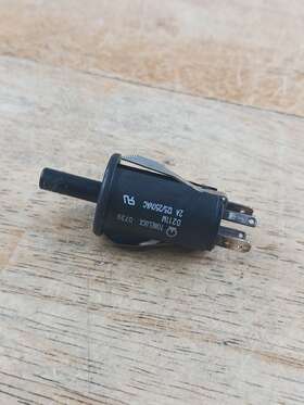 D211m Frigidaire Range Oven Door Light Switch