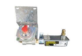 295d4482g002 Ge 222d3392p008 C2152532lnat Nc-4196-5 Control Valve Free Shipping X21