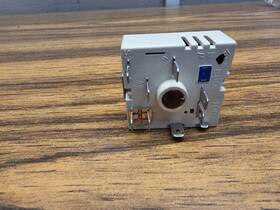 222d4421p002 Ge Range Infinite Switch Oem Part