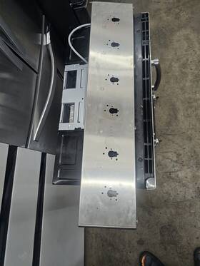 Cgu366p2t1s1 Ge Cafe Wb36x24993 Oven Manifold Panel From A New Scratch And Dent Unit