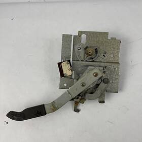 Jgbp30bea4wh Ge Range Oven Door Latch Genuine Oem Part # Wb2k42 With Lever