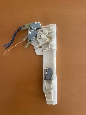 Wb10x35573 Ge Microwave Body Latch Assembly With 3 Switches Wb6x484 Preowned-owned