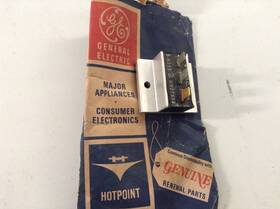 Wb27x77 Ge New Vintage Oem Oven Part