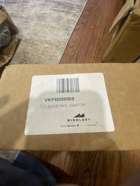Vkpb050069 Middleby New Open Box Viking Cooktop D-base Burner Ignitor Assembly Part # Vkpb050069 Middleby New Open Box Viking Cooktop D-base Burner Ignitor Assembly Part #
