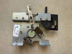 Thermador 00489185 Range Oven Door Latch Lock 489185 5040000211