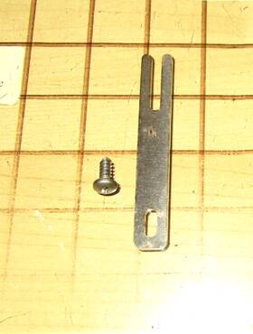 00418879 Thermador / Bosch Oven Door Hinge Bracket Retainer With Screw 418879