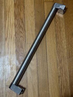 045441-000 Viking 026965-000 Wall Oven Door Handle Assembly Same Day Shipping