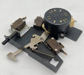 035630-000 Viking Oven Door Latch Lock