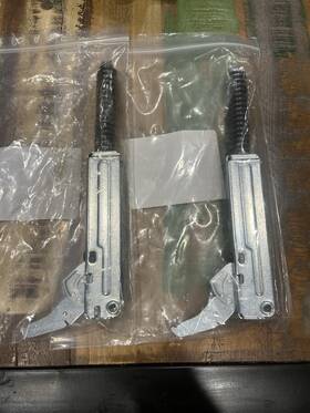 046544-0000 Viking Hinge Set And 046545-000 New In Bags