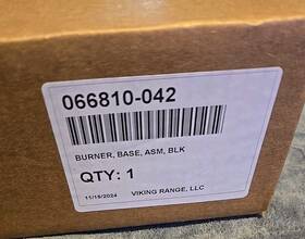066810-042 Viking Brand New Oem Burner Base Asm Blk