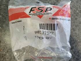 R0131577 Whirlpool 0131577 New Genuine/oem Kit Defrost Timer Part #r0131577. H10c R0131577 Whirlpool 0131577 New Genuine/oem Kit Defrost Timer Part #r0131577. H10c
