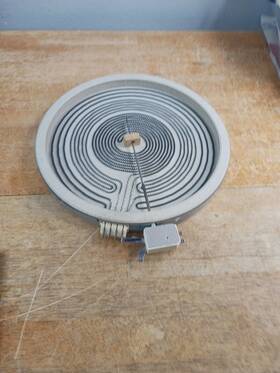 W11318371 Whirlpool Stove Surface Element 11.75in