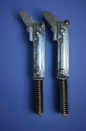 W10419878 Whirlpool W11642291 Set Of 2 Range Oven Door Hinges W10639067