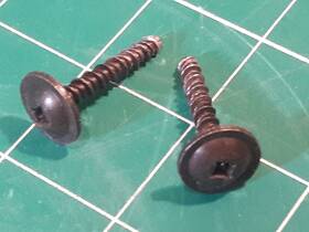 Wpw10317886 Whirlpool Set Of 2 - Factory Range Door Screw Used Good