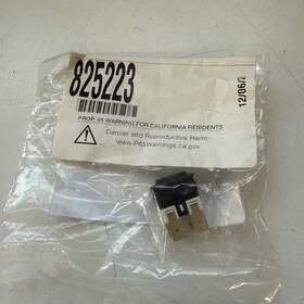 825223 Wolf Switch New