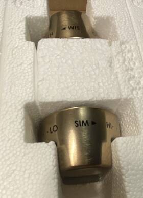 9056274 Wolf 14pc Knob Kit For 48 Inch / 60 Rangetop - Brushed Brass