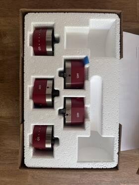 Cg365c Wolf Contemporary Gas Cooktop Knobs Red - New 5