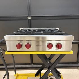 Srt304 Wolf 30 Inch Professional Natural Gas Range Top 4 Sealed Burners Red Knobs