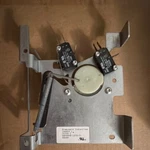 Dacor Wall Oven Door Latch Assembly 72729. Fixed Price $200.00.