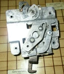 Dacor W305 Oven Door Latch 82083. Fixed Price $98.95.