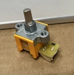 Oem Frigidaire Oven Potentiometer 808843101 For FPEW3077RFF Cj. Fixed Price $40.00.