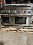 Thermador 48 Gas Range WITH4 Burner, Griddle And Grill. Fixed Price $3925.00.
