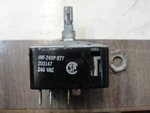 Jenn Air Shaft Infinite Burner Switch 240P-977 203147 Orig. Fixed Price $44.00.