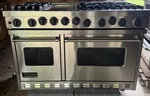 Viking Professional Series 48" 6-BURNER & Griddle Gas Range Stainless Steel. Fixed Price $4250.00.
