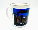 Vtg Wondermugs The Big Apple Twin Towers Skyline - Color Changing. Fixed Price $7.99.