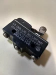 Nos Microswitch BZ-3RW8221555513T Roller Type-fixed Us Shipping. Fixed Price $19.99.